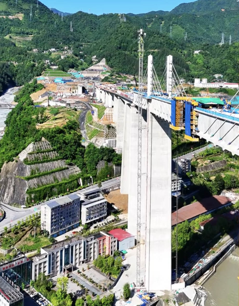 RenheRailwayDrone2.jpg