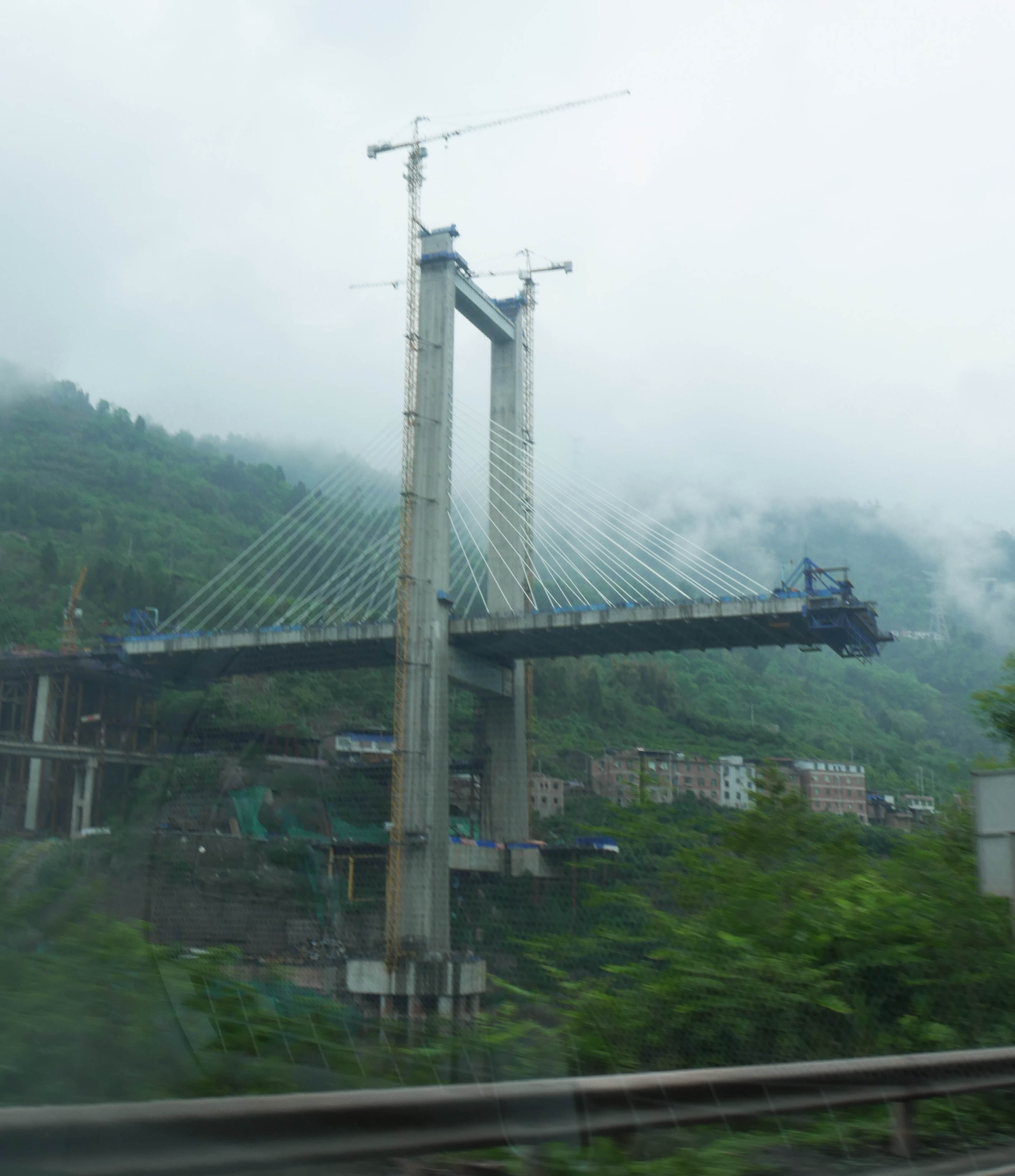 ZhongduheTowerGraySky.JPG
